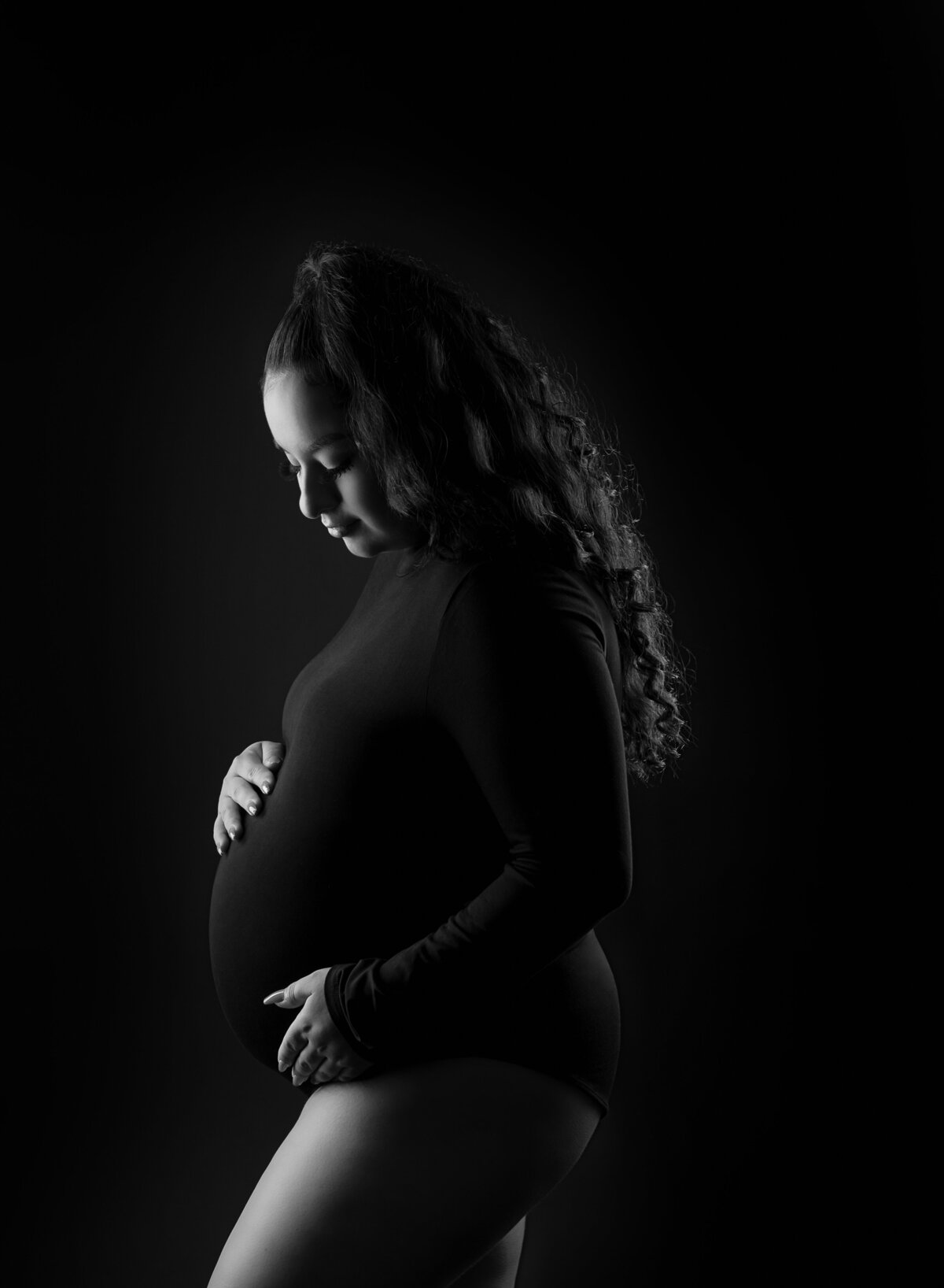studio-maternity-photos-austin-2