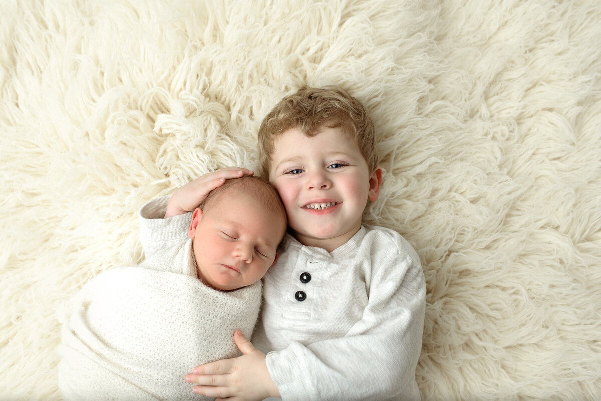newborn photography in Fishers Indiana, newborn photography packages, best newborn photographer Fishers IN
