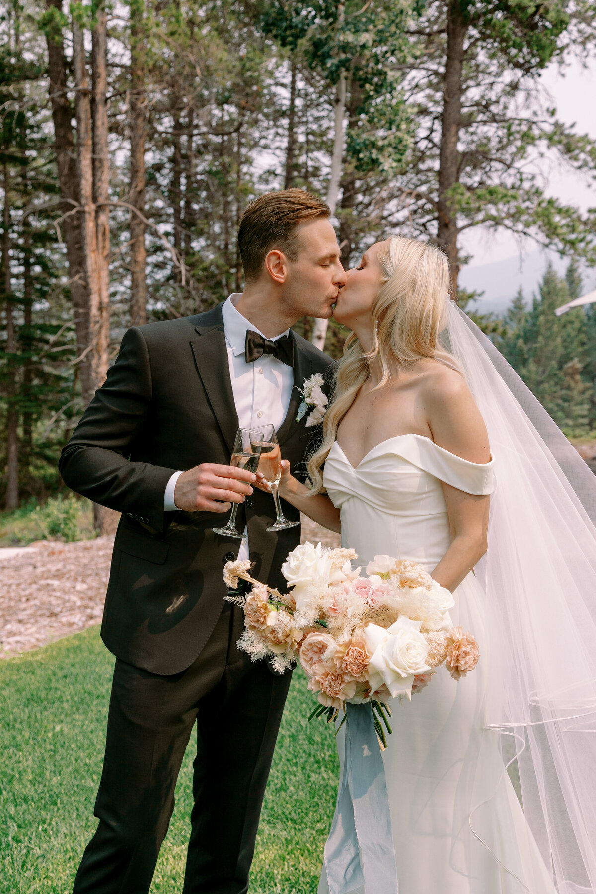 Modern Chic Wedding in Canmore, Alberta
