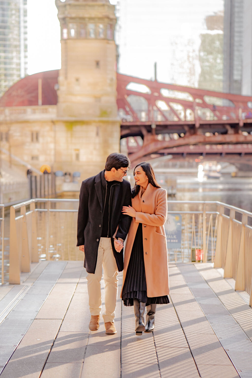 chicago-river-walk-engagement-session (3)