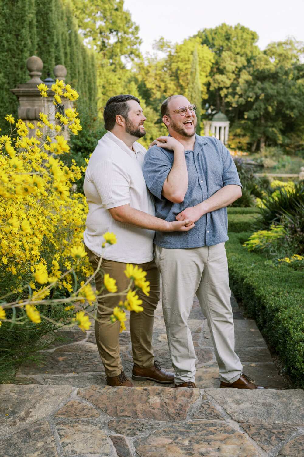 philbrook-musuem-garden-engagement-session
