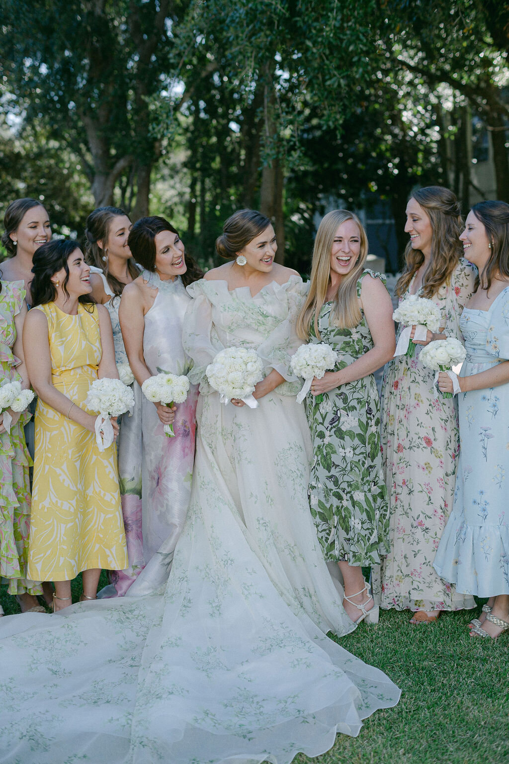 bride-bridesmaids-pattern-dresses