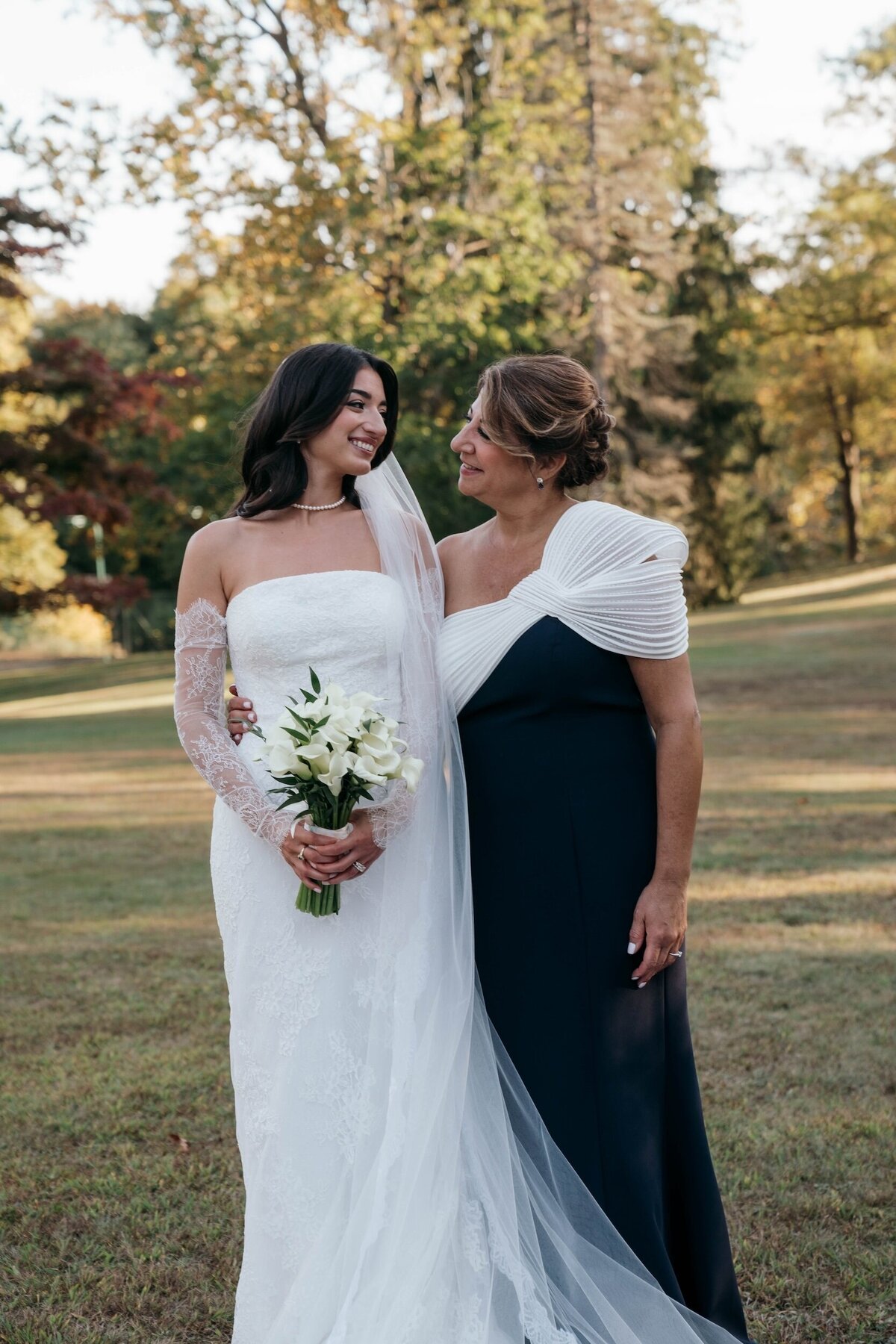 wedding photos-custom sleeve-at -simply-white-bridal-ny