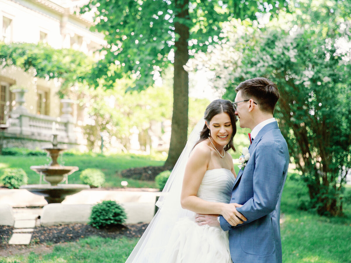 J+R_Liriodendron Mansion_Luxury_Wedding_Photo_Skyler Jordan Photography-32