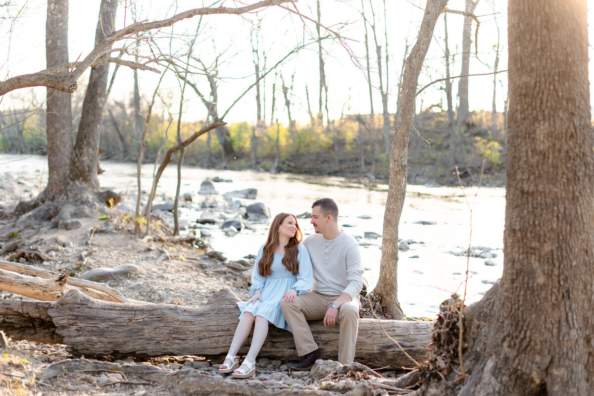Colorful-Springtime-Greenhill-Park-Roanoke-Engagement-Session-Photography-S-43