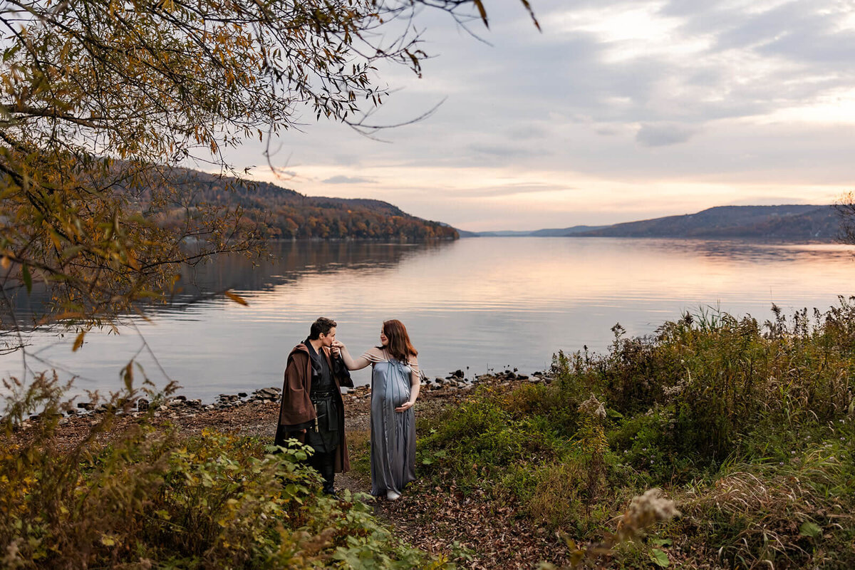 maternity photo session in Fingerlakes, NY