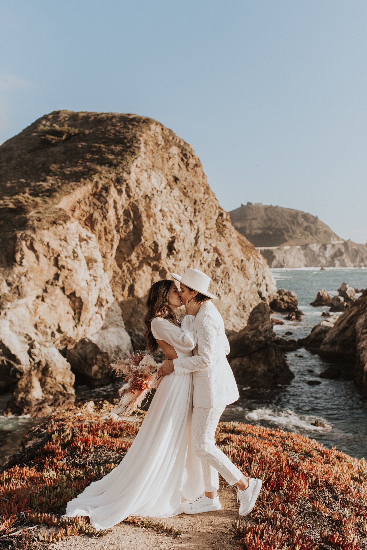 alissa-and-sam-big-sur-elopement-california-1