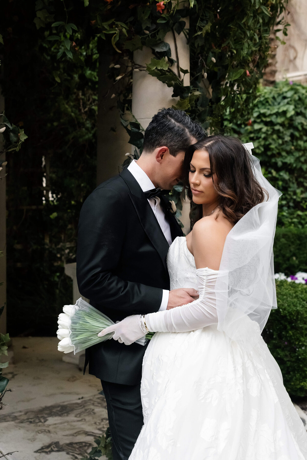 65riskyexposure_samantha-rydge_las-vegas-elopement-photography