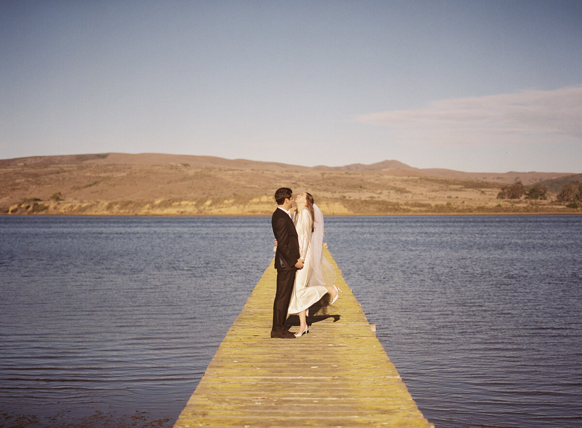 meg-smith-wedding-photographer-inverness-lodge-intimate-wedding-015