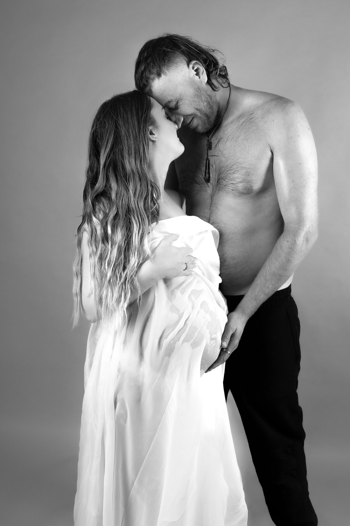 Studio Maternity Photoshoot __Oh Darling Creative Studio _ Queenstown Photographer17
