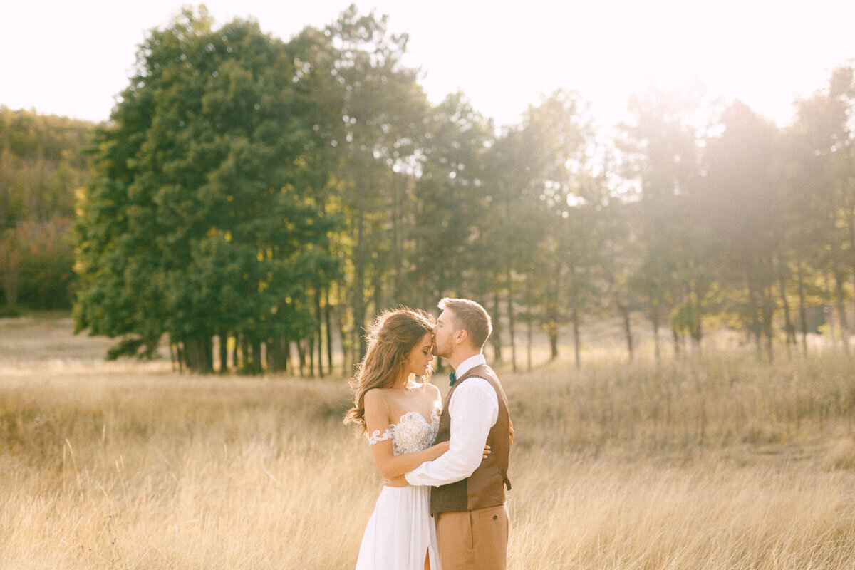 Engagement 1200px-1124