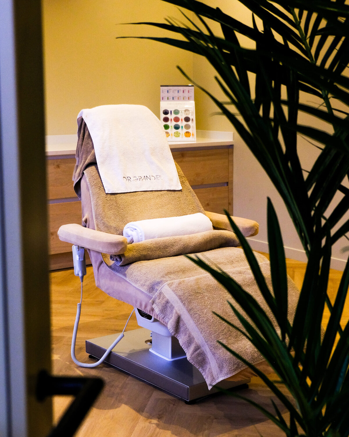 STUDIO JULLES X Madeira Schoonheidssalon 11