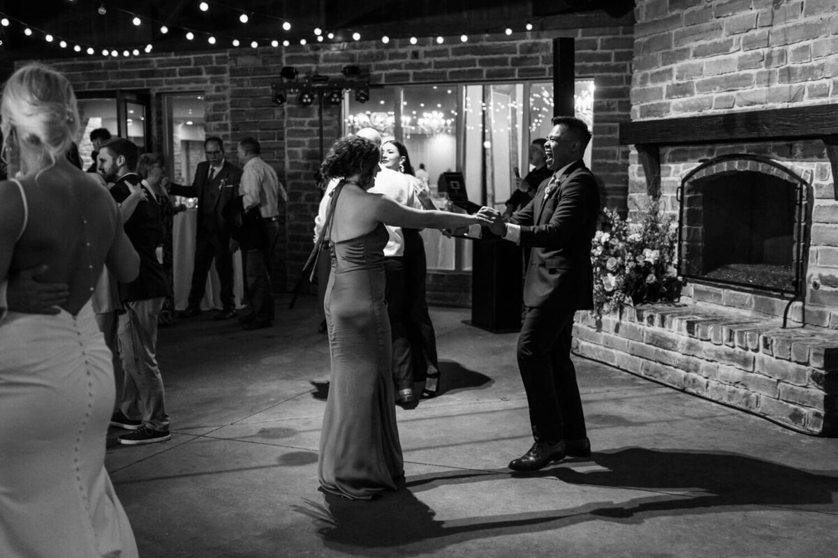 couple-having-fun-on-dance-floor