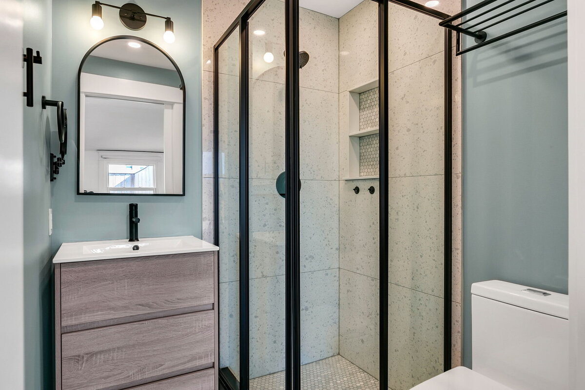 24-web-or-mls-27_001_Master Ensuite
