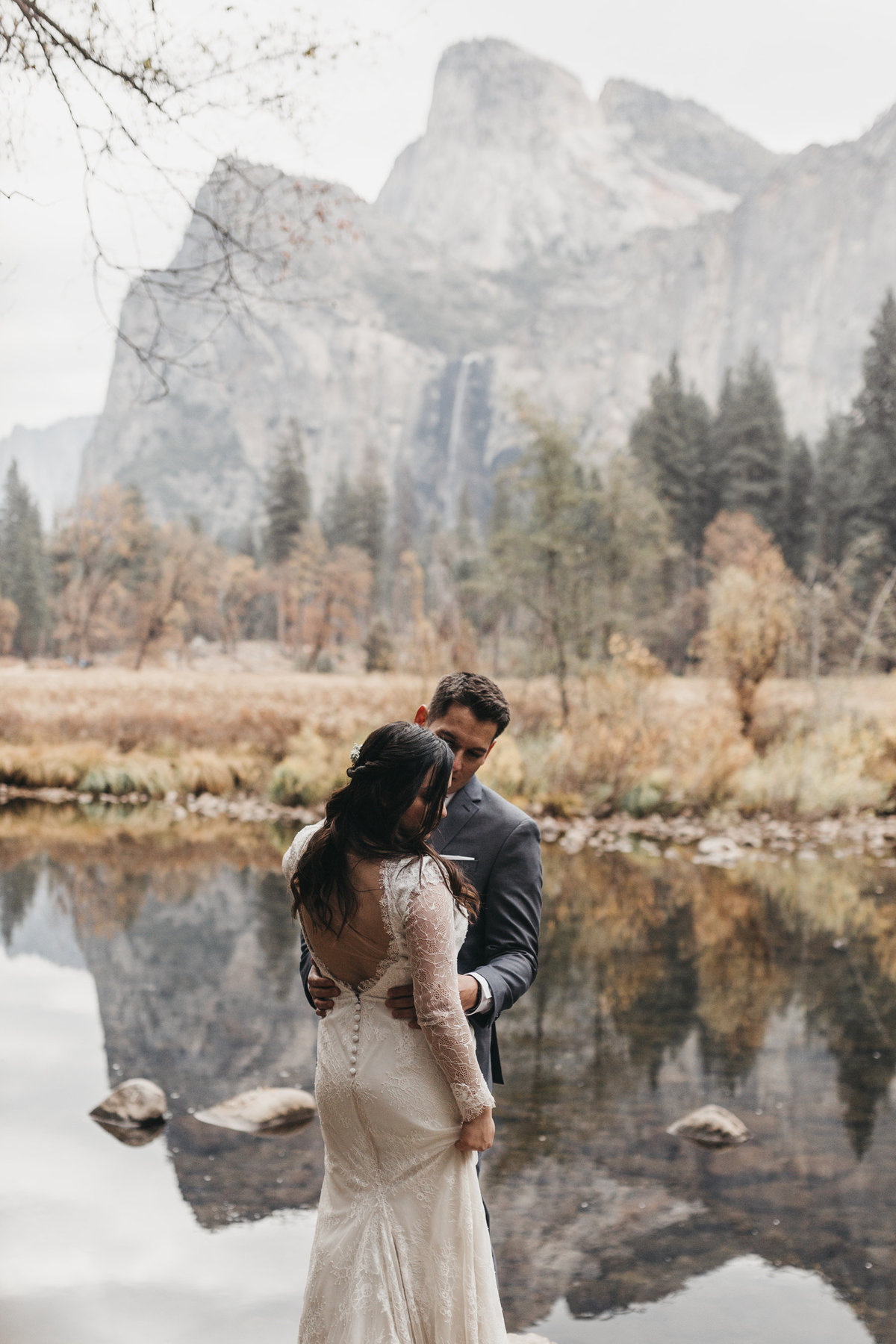 athena-and-camron-how-to-elope-in-yosemite-valley-lower-valley-woods4