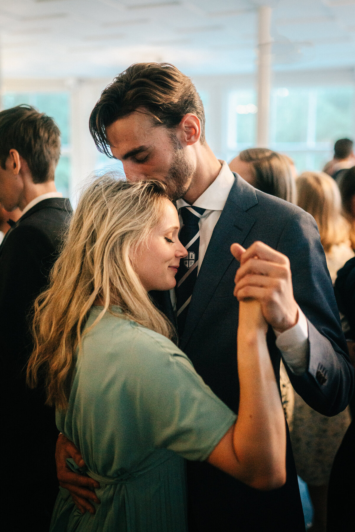 pyry-kantonen-088-lovers-on-the-dance-floor