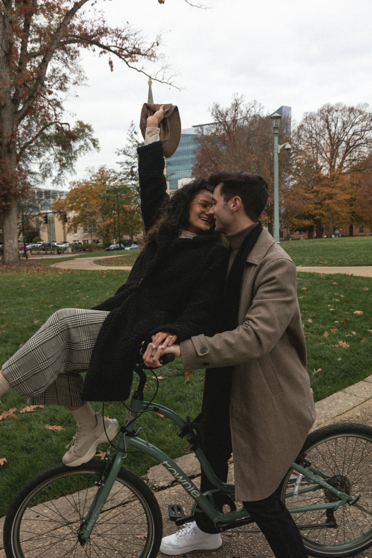 hannah-rosser-photography-timeless-elegant-romantic-documentary-lovers-new-york-city-central-park-253