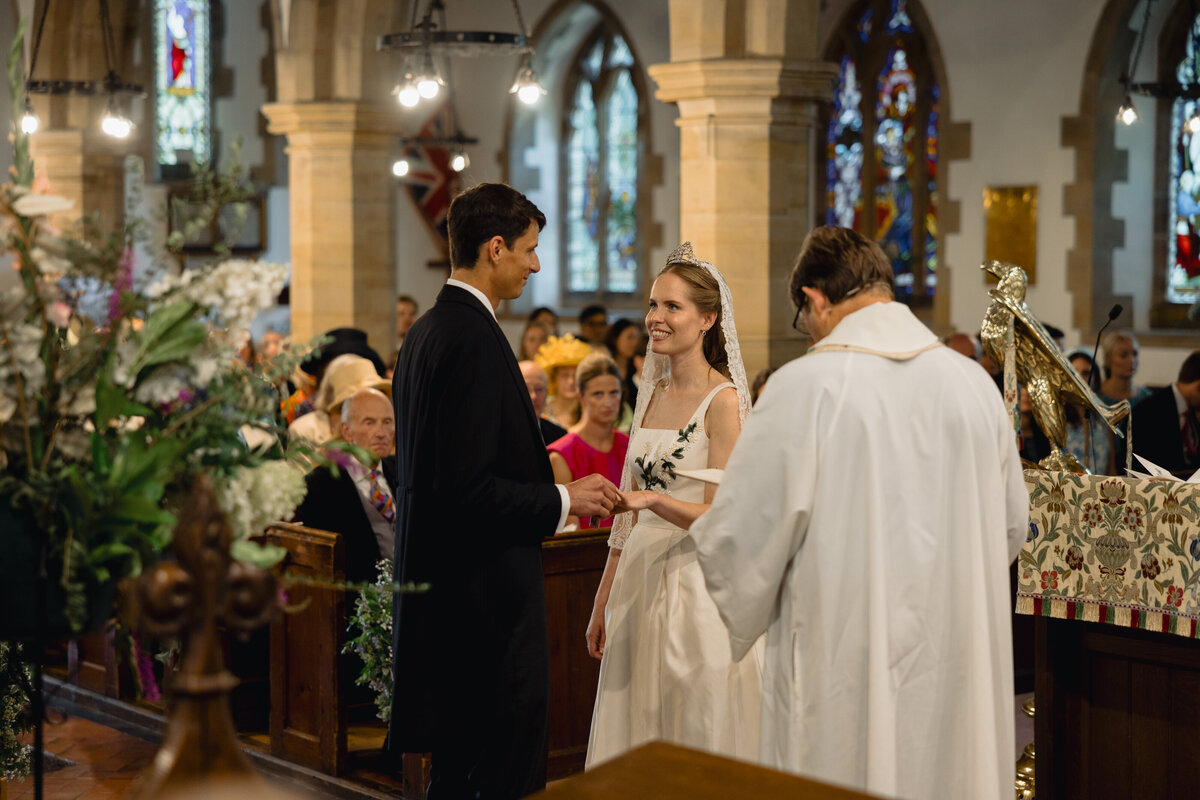 english-countryside-wedding-21