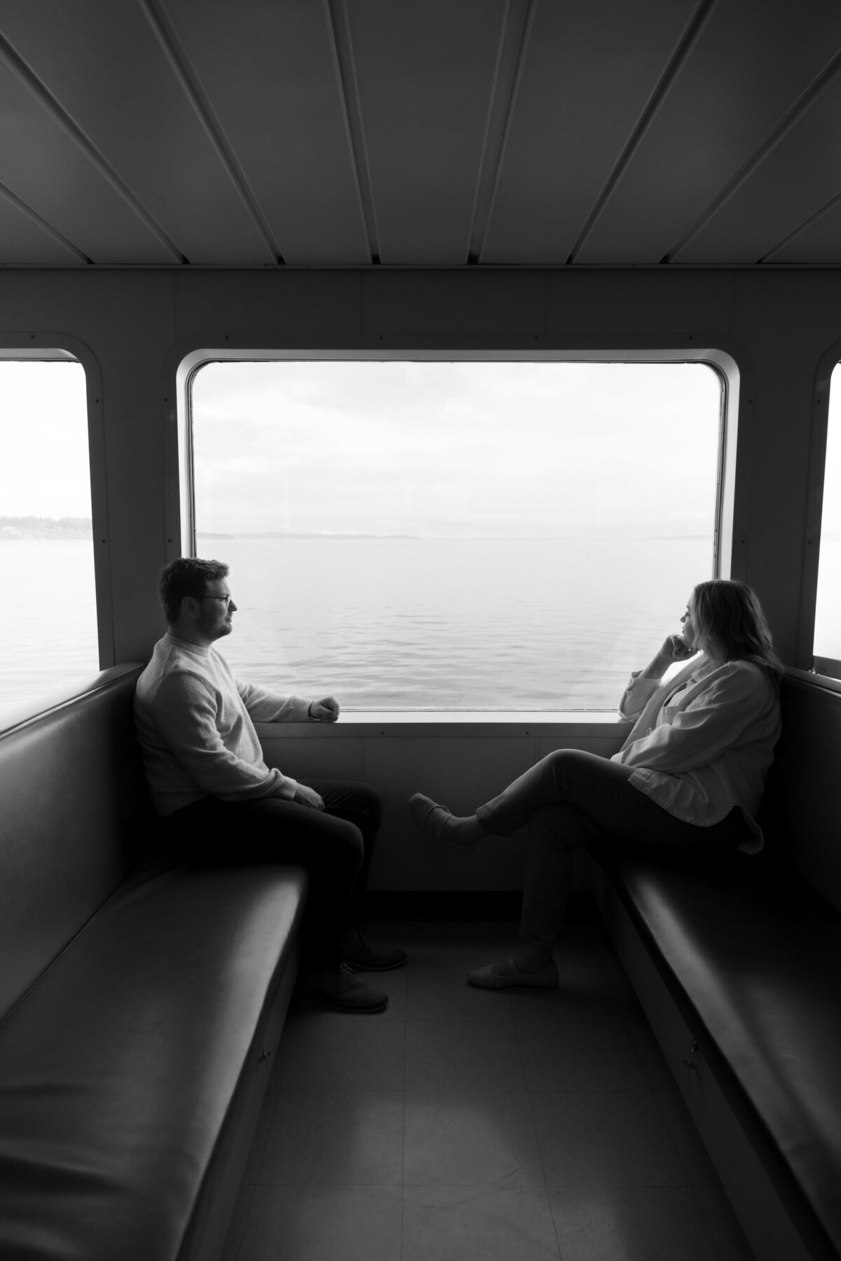 SeattleFerryCouplesPhotography75