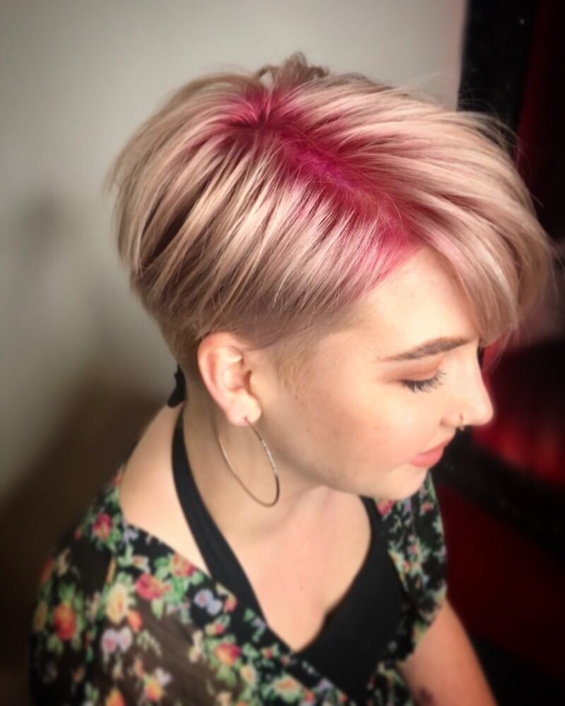 las-vegas-summerlin-hair-stylist-pink-roots-short