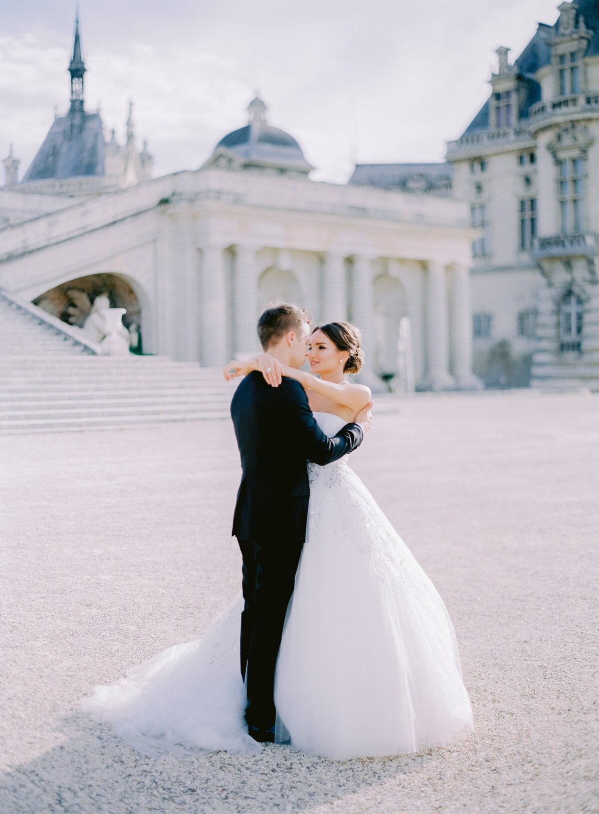 chateau-de-chantilly-luxury-wedding-phototographer-in-paris (48 of 59)