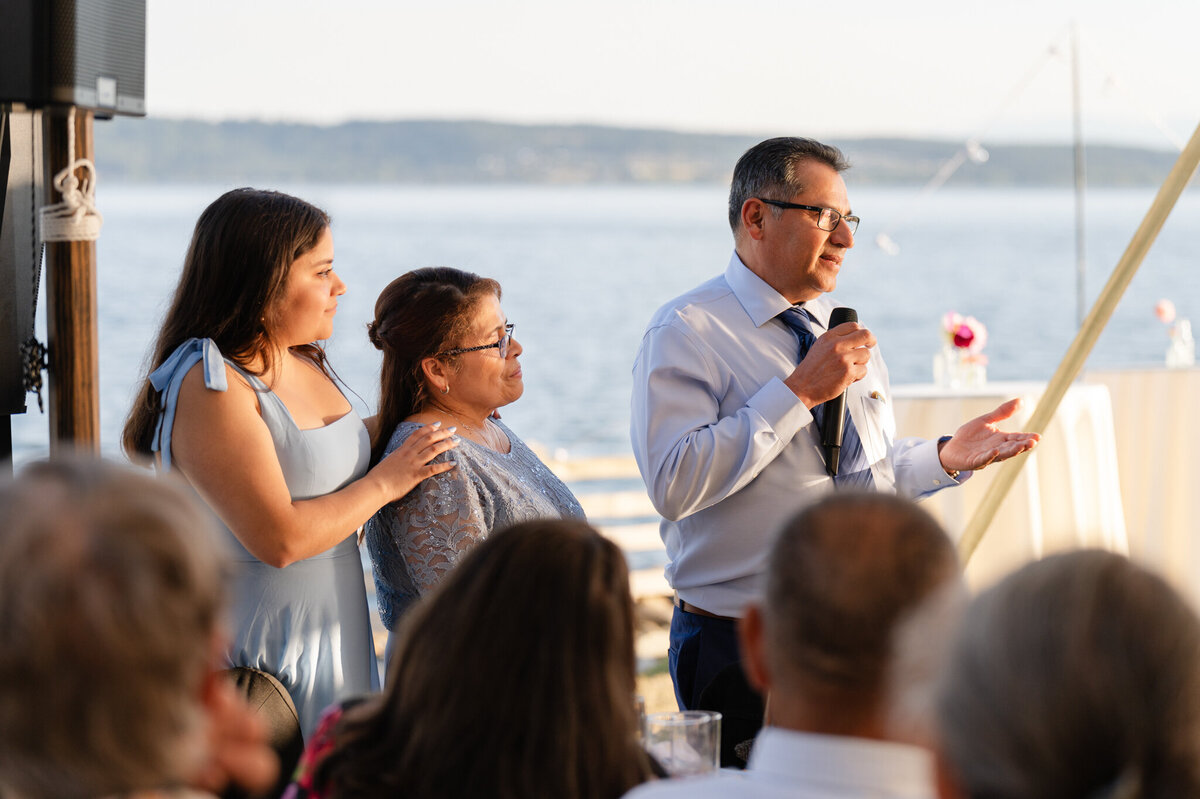 Hope-Island-Beach-Club-Wedding-LaConner_Caylie-Mash-Photography_564