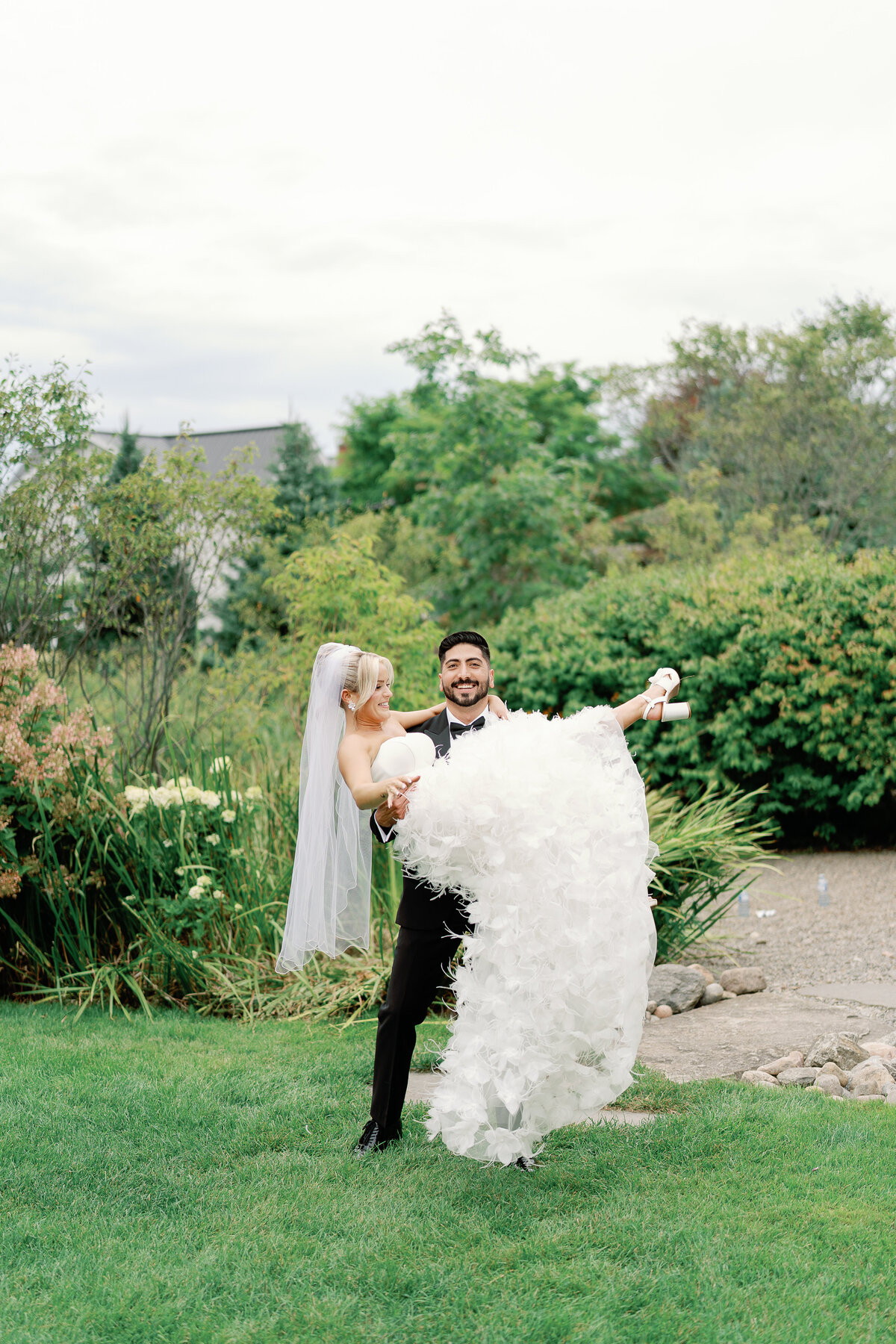 Bride + Groom Portaits-64