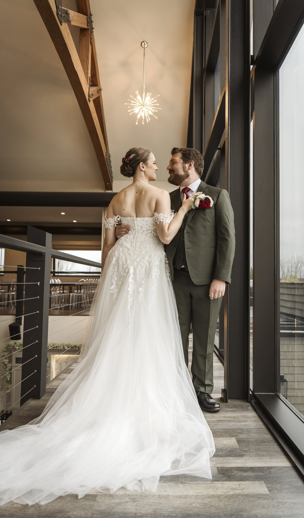 Buffalo, NY Rochester, NY and WNY wedding and engagement photographer. Jessica Stewart Photograpy The Sterling Clarence NY The Timberlodge Clarence NY Weddings