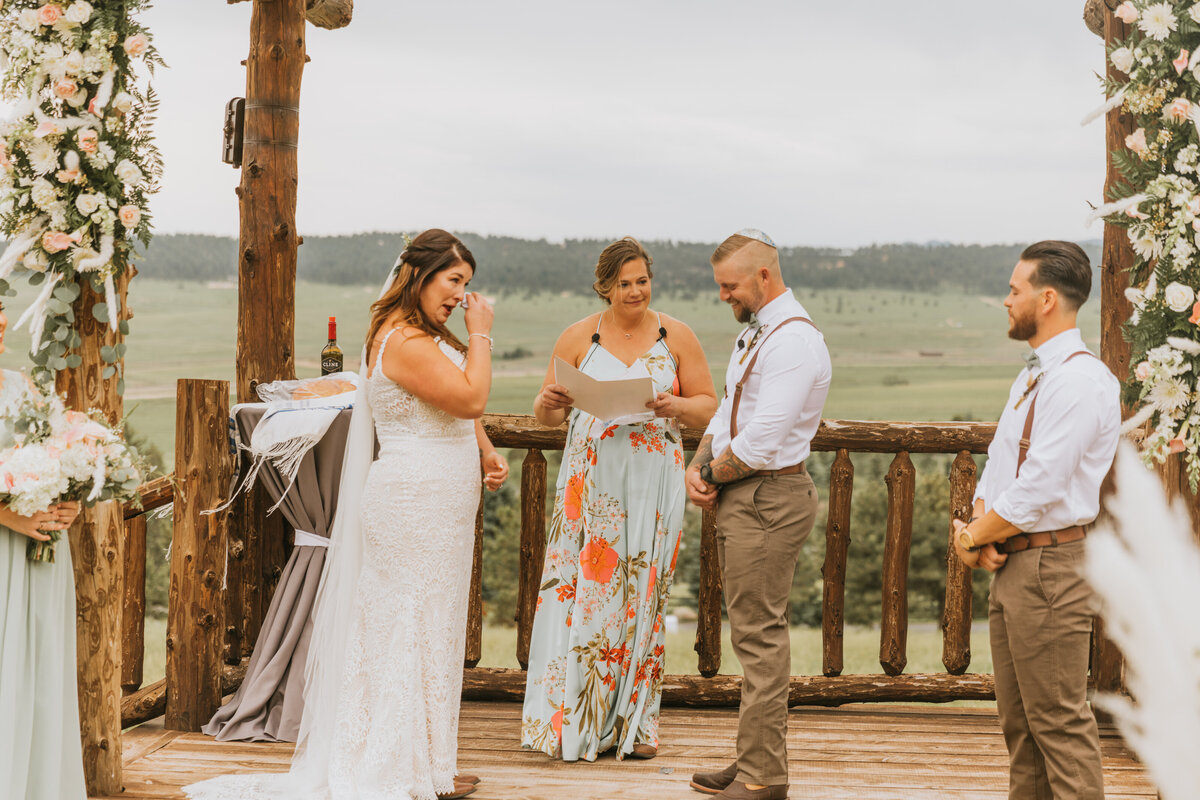 colorado-wedding-oregon-detail-photos-elopement-ring-shots-shoes-invitations14