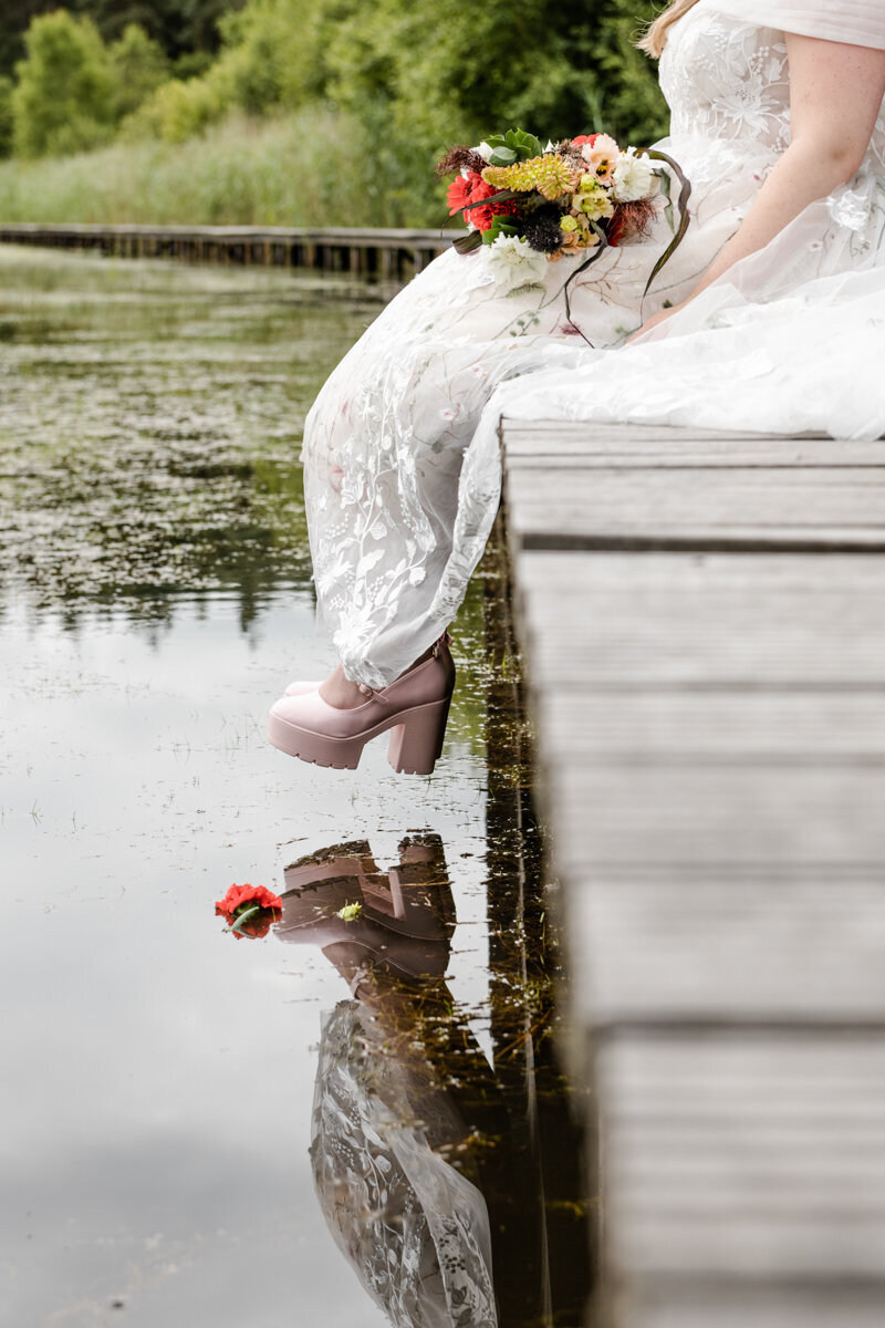 Trouwfotograaf Friesland, bruidsfotograaf, trouwen bij Paviljoen de Leyen (50)