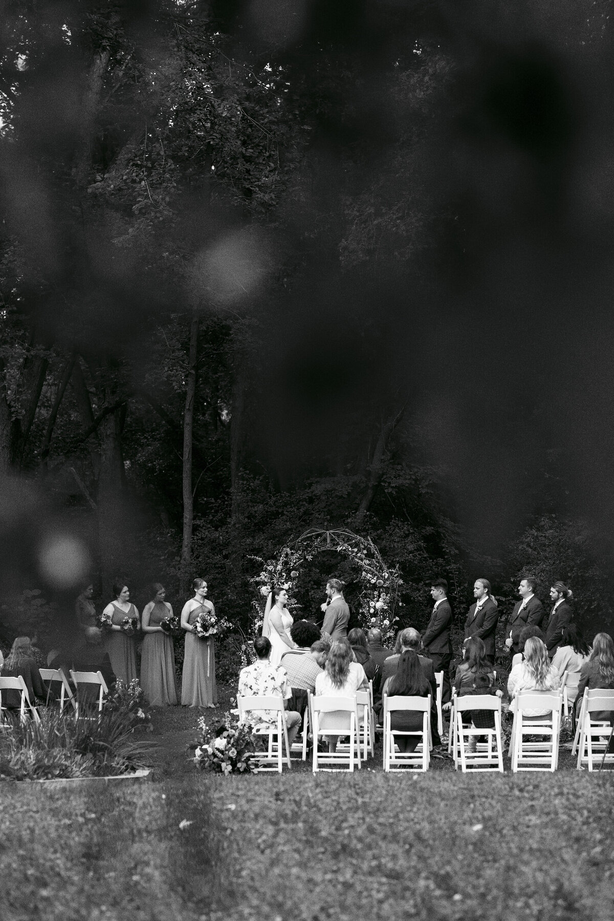 Rainy wedding day at outling lodge in stillwater minnesota  (7)