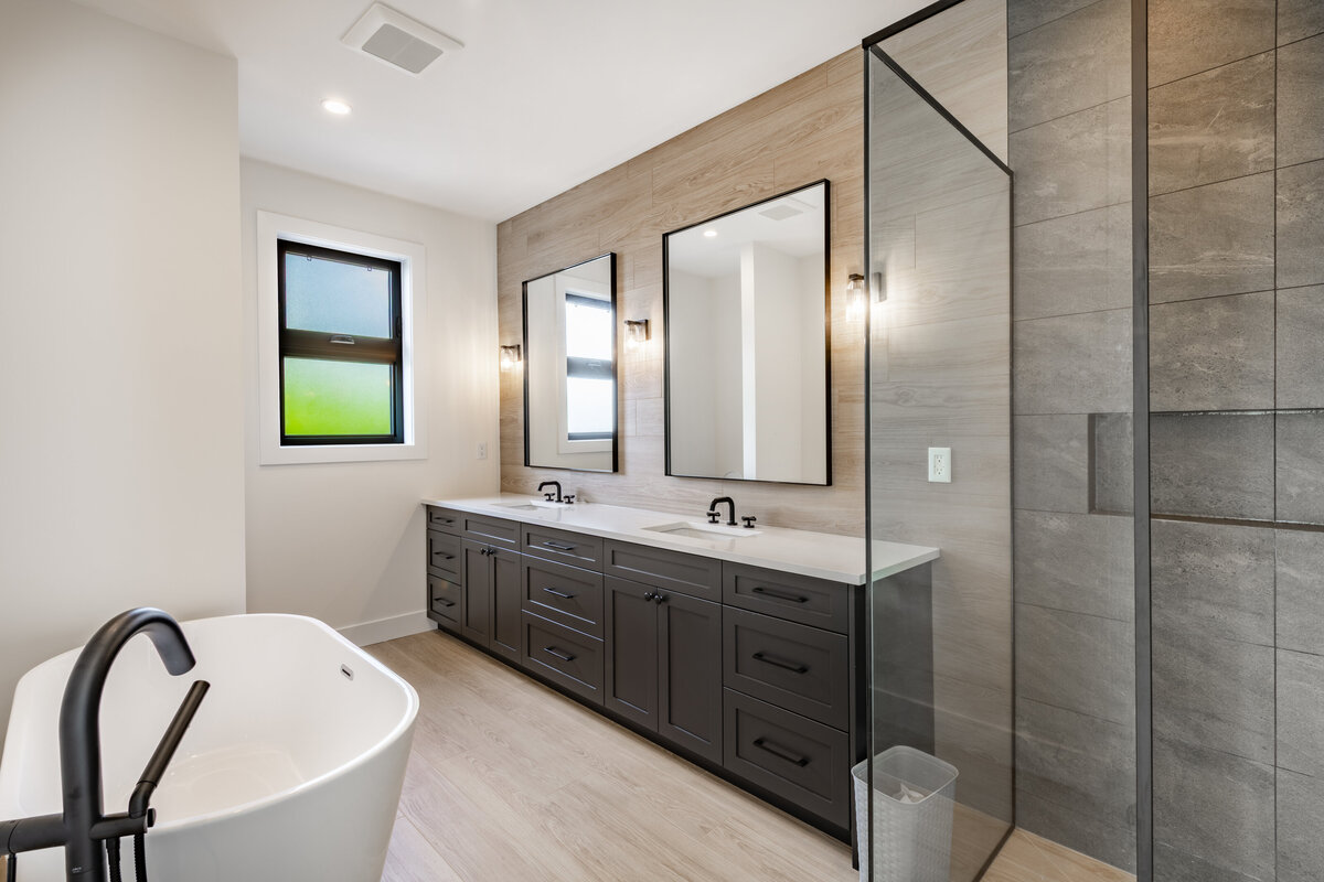 10376 125 St-27