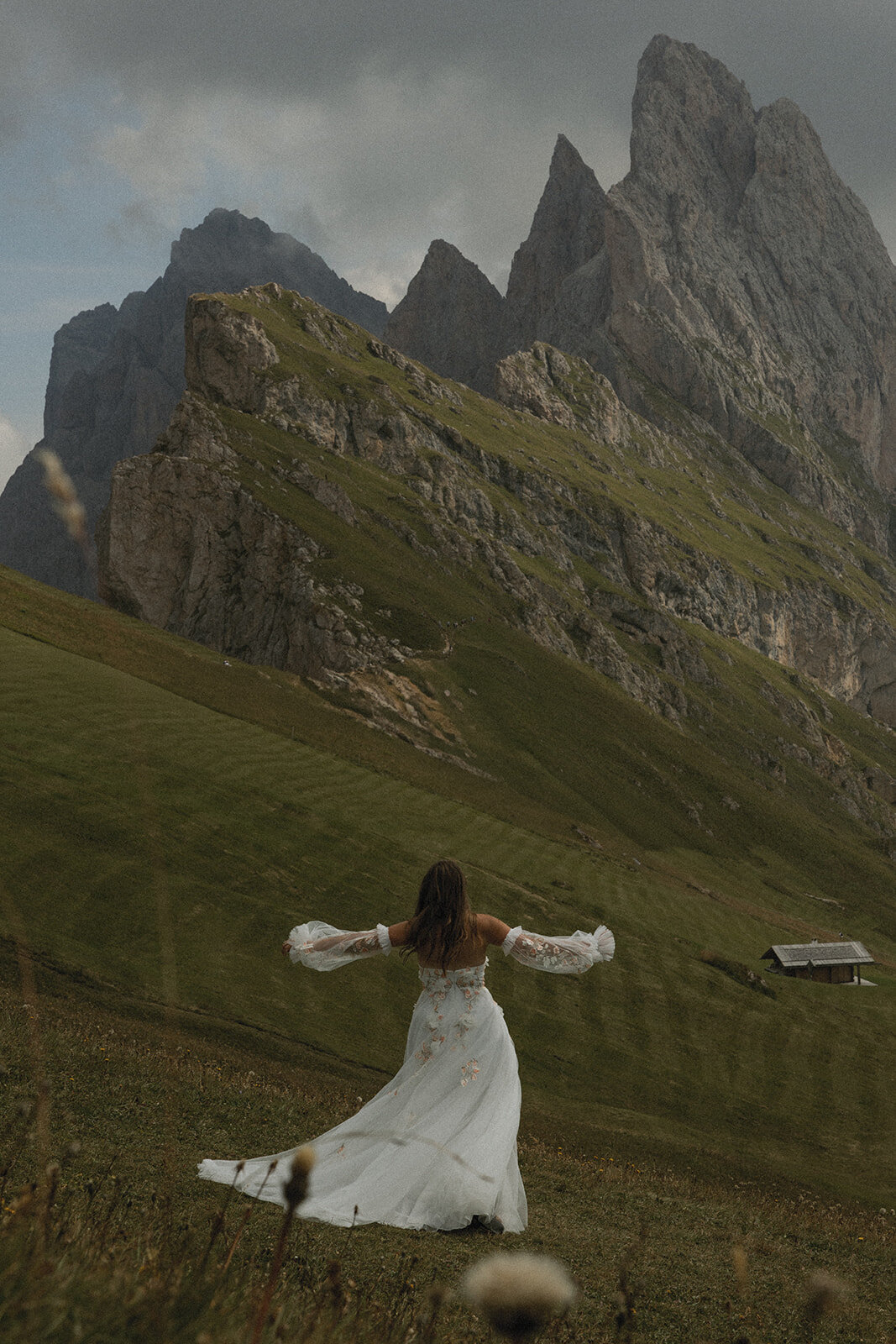 destination-wedding-elopement-photographer-italy-dolomites-seceda-documentary-tanya-davids-photo-film-73