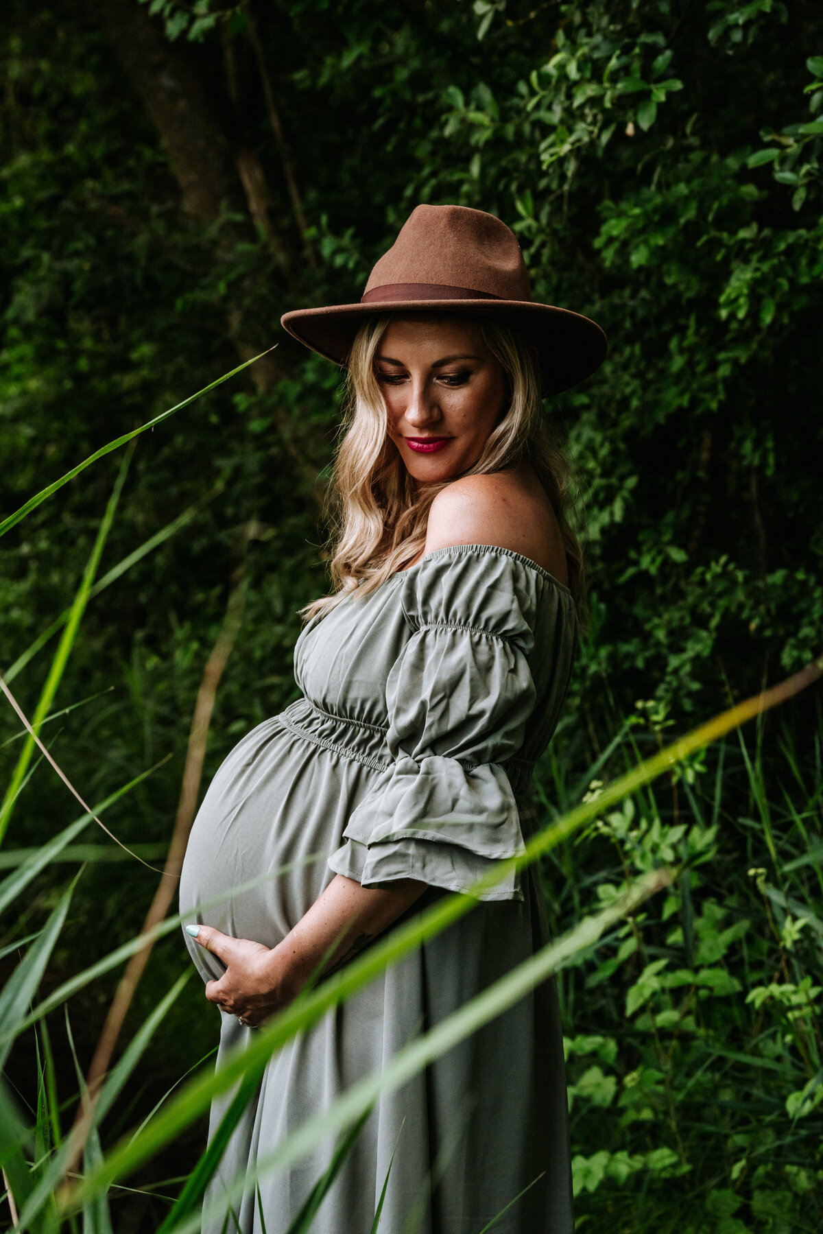 Pregnancy-maternity-motherhood-photographer-buckinghamshire-2