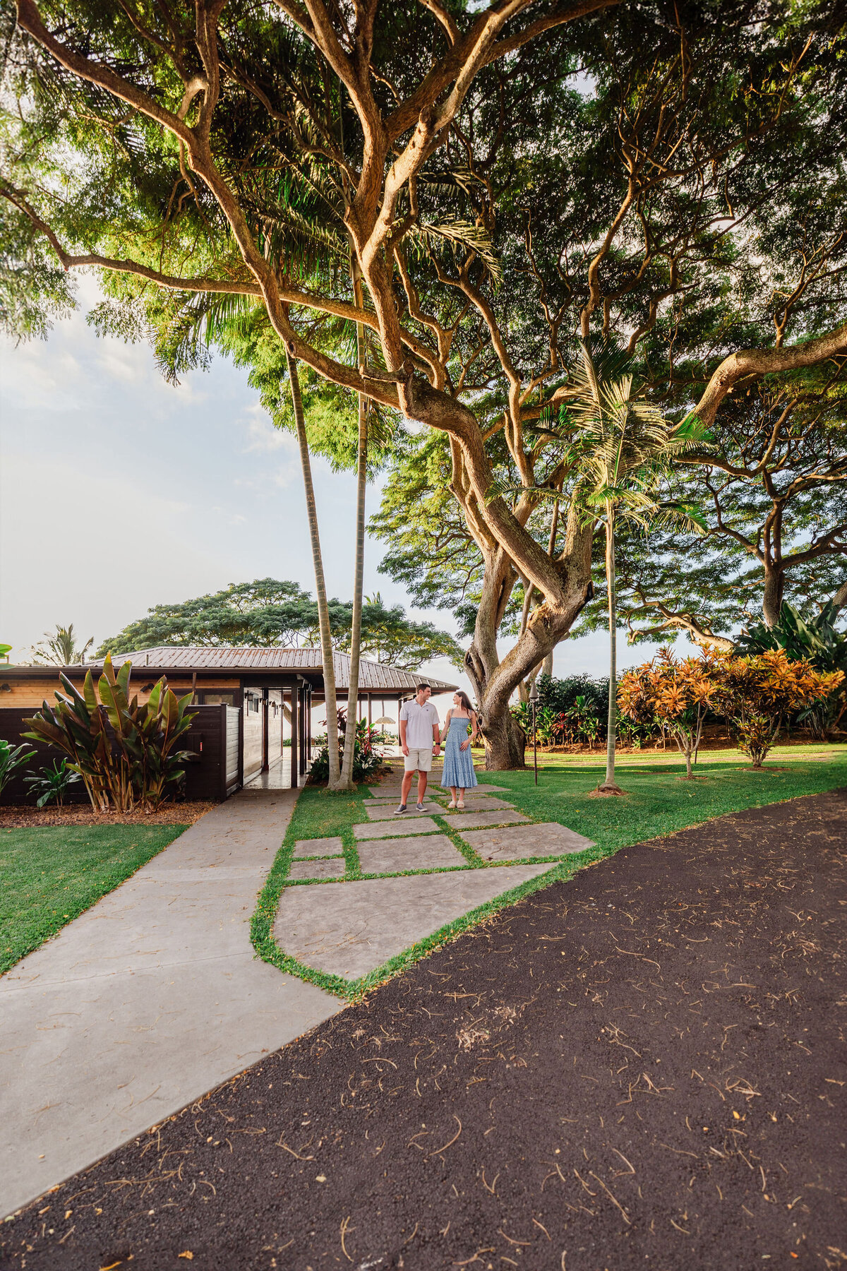 Hawaii-Engagement-Photos-Holualoa-Inn (77)