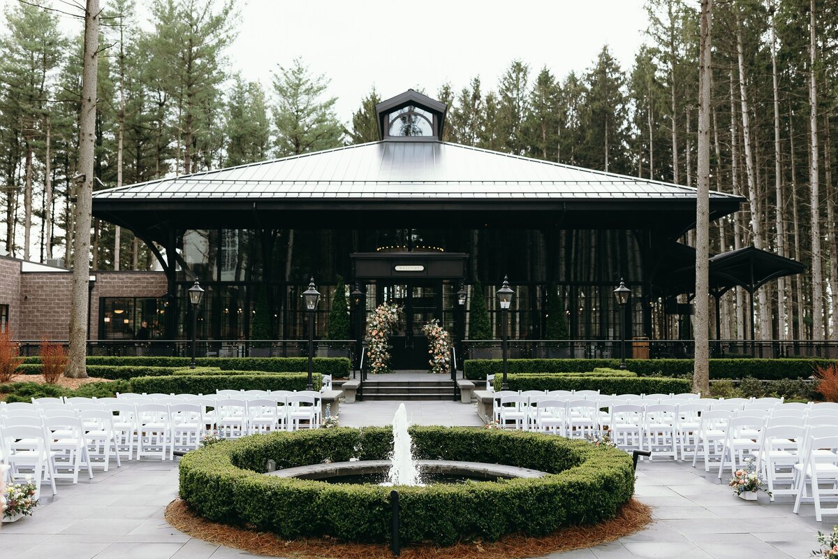 Luxury modern wedding photographed at Shepherd’s Hollow in Michigan with timeless editorial and documentary style by LoHi Images.