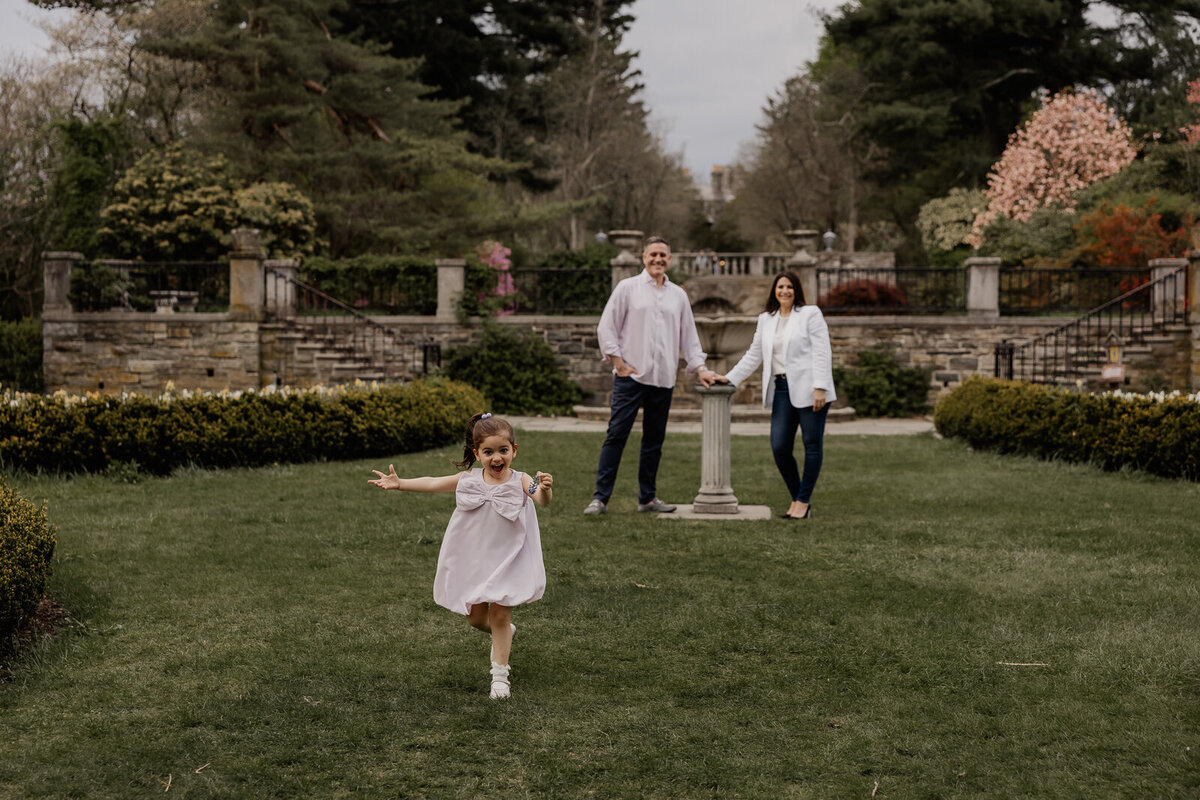 family photoshoot at ringwood botanical gardens nj