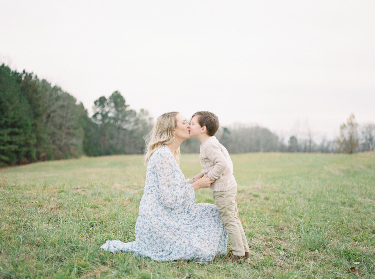 KelseyDawnPhotography-Alabama-Family-Photographer-Roberts-Maternity-8