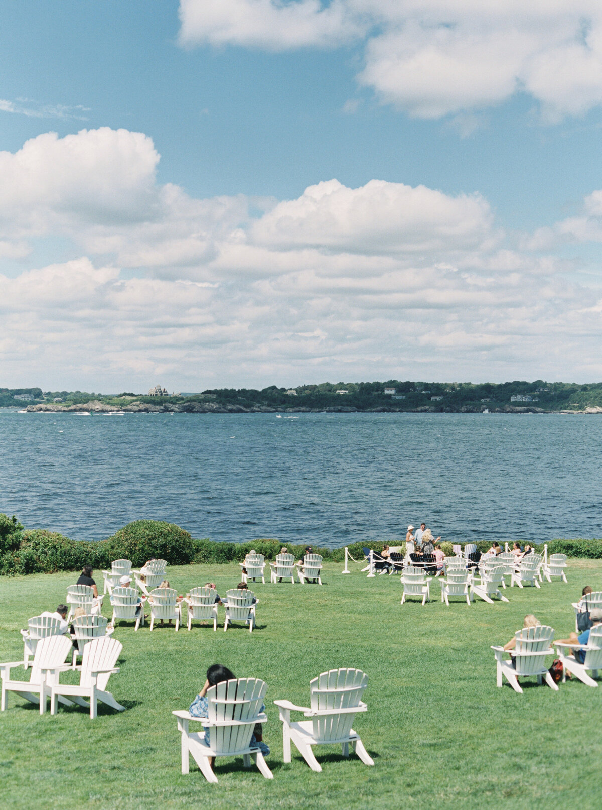 Emily March Photography Wilmington, North Carolina and Destination Wedding Engagement Photographer Heirloom Photography for Memorable Gatherings Light Airy Sentimental Imagery Images Weddings SamuelsWedding_1127