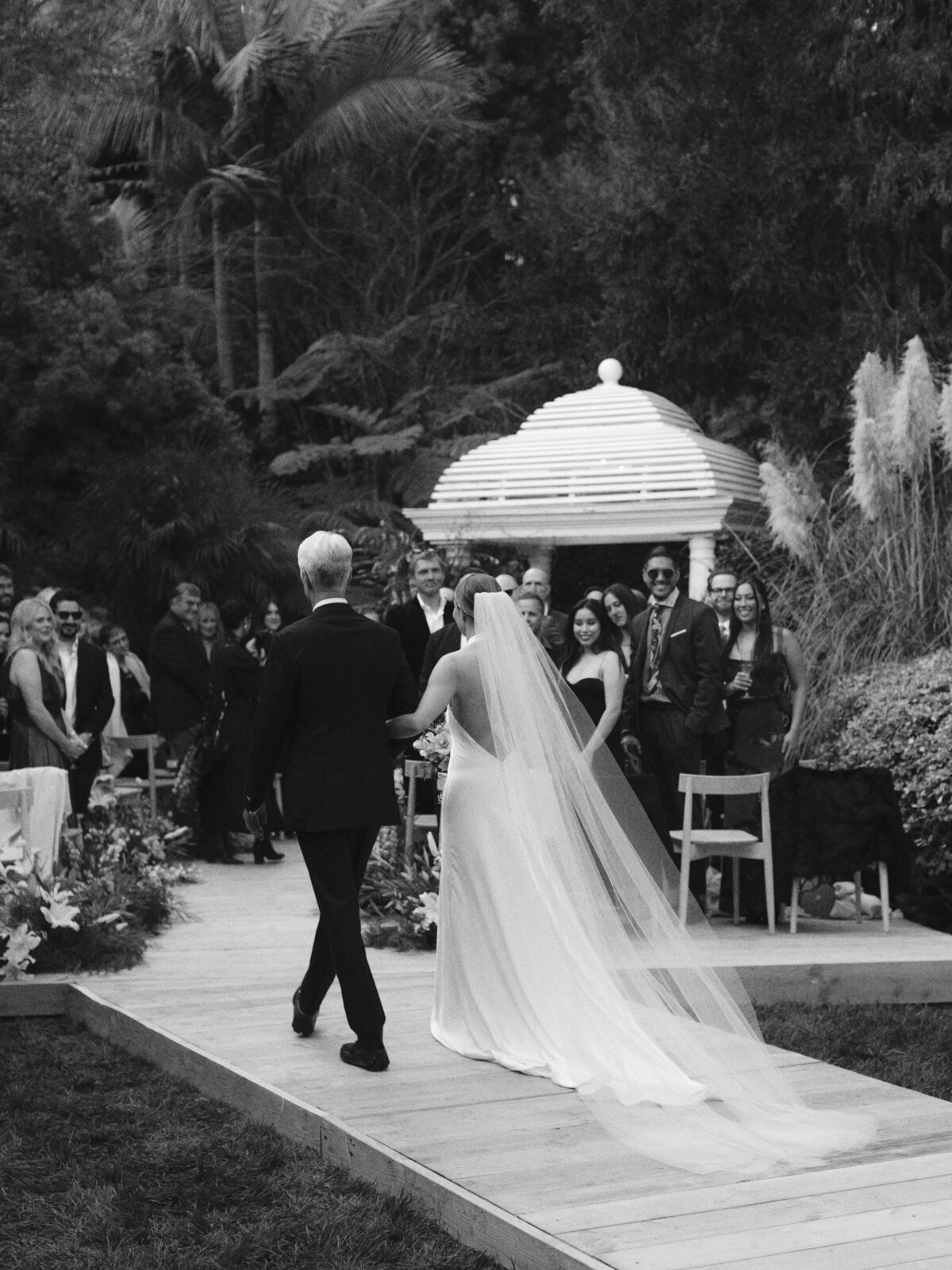 hotel-bel-air-wedding-swan-lake-winter-ceremony