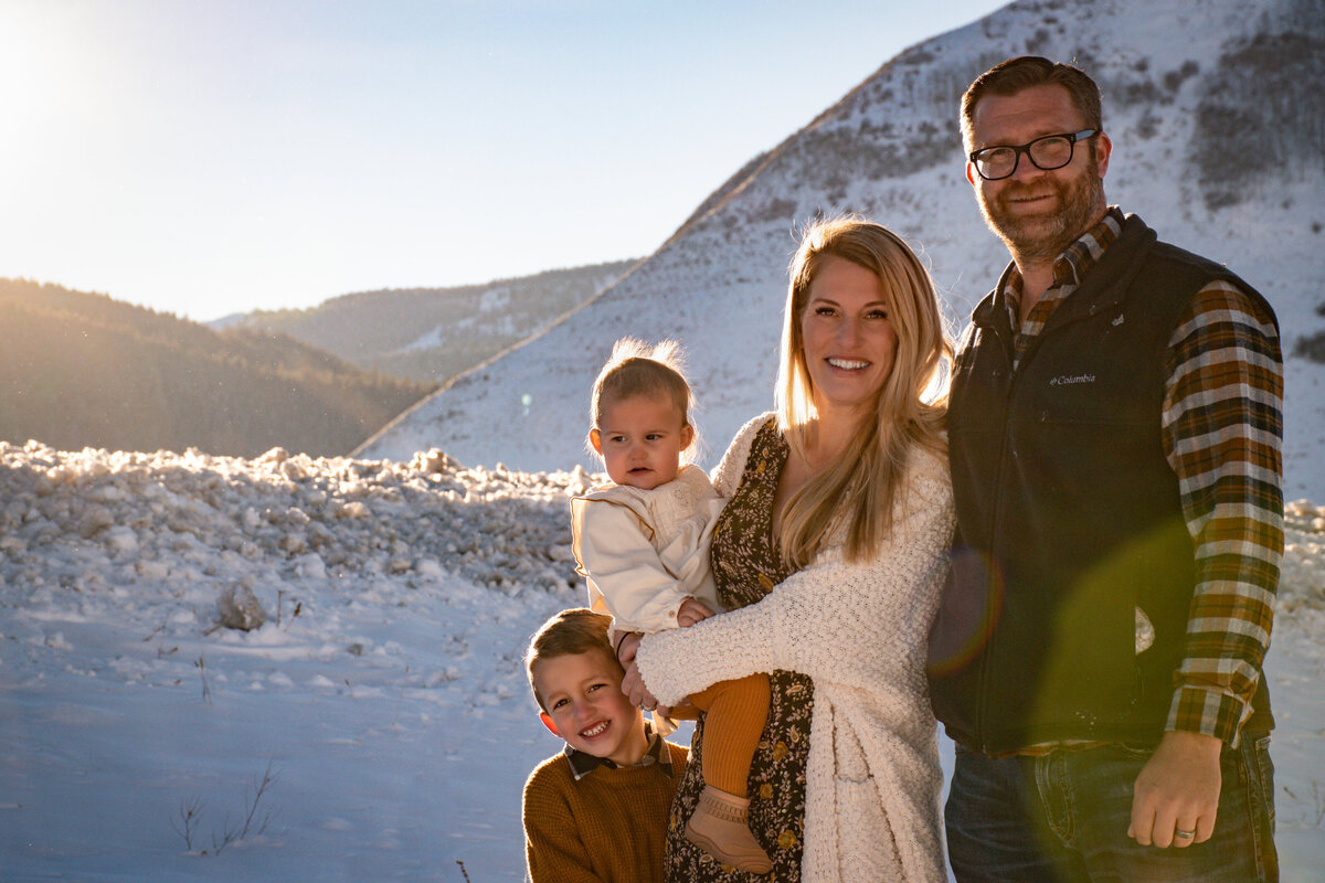 Family Photographer snow Crested Butte Gunnison Colorado