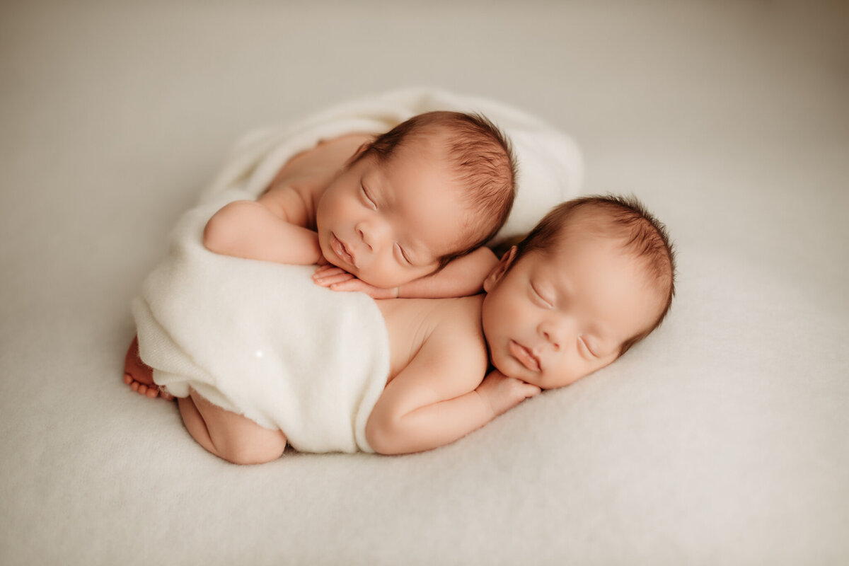 NW Arkansas newborn portrait studio, get newborn photos taken near me, NWA baby photographer