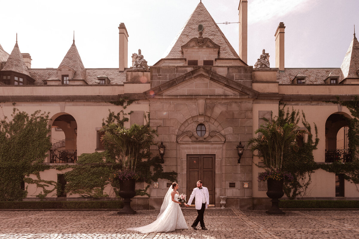 wedding-photographer-oheka-castle-new-york-photo-by-suess-moments