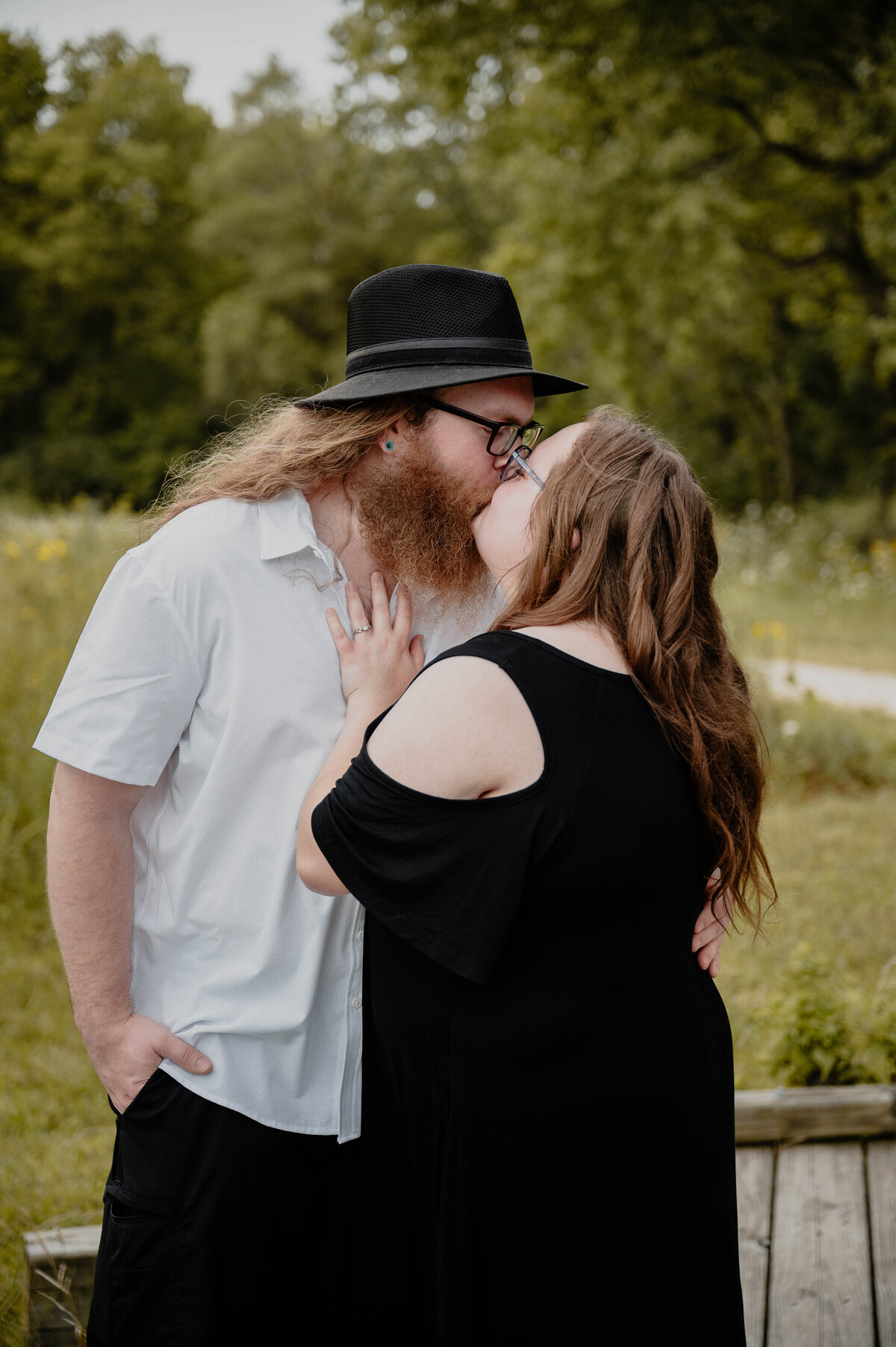Taylor Elizabeth Photography Weddings and Lifetyle Photographer in Indiana Engagement Photo 24