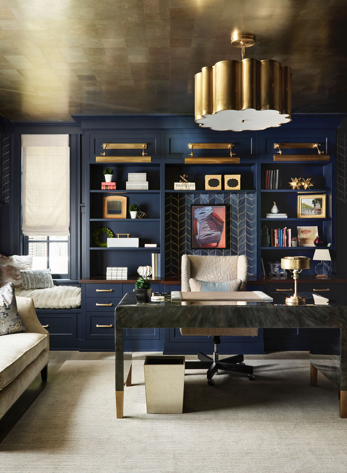 002-navy-gold-home-office-wallpaper