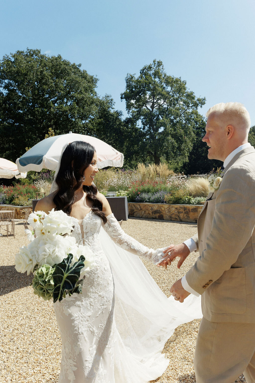 LIMEKILN Sussex wedding flowers (14)