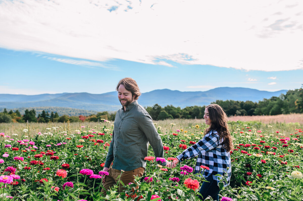 stowe-vermont-trappfamilylodge-engagement-session