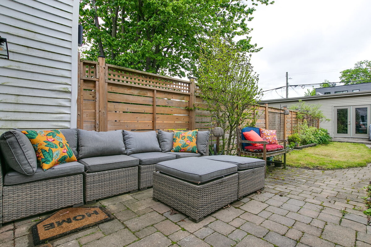 39-web-or-mls-74_004_Backyard