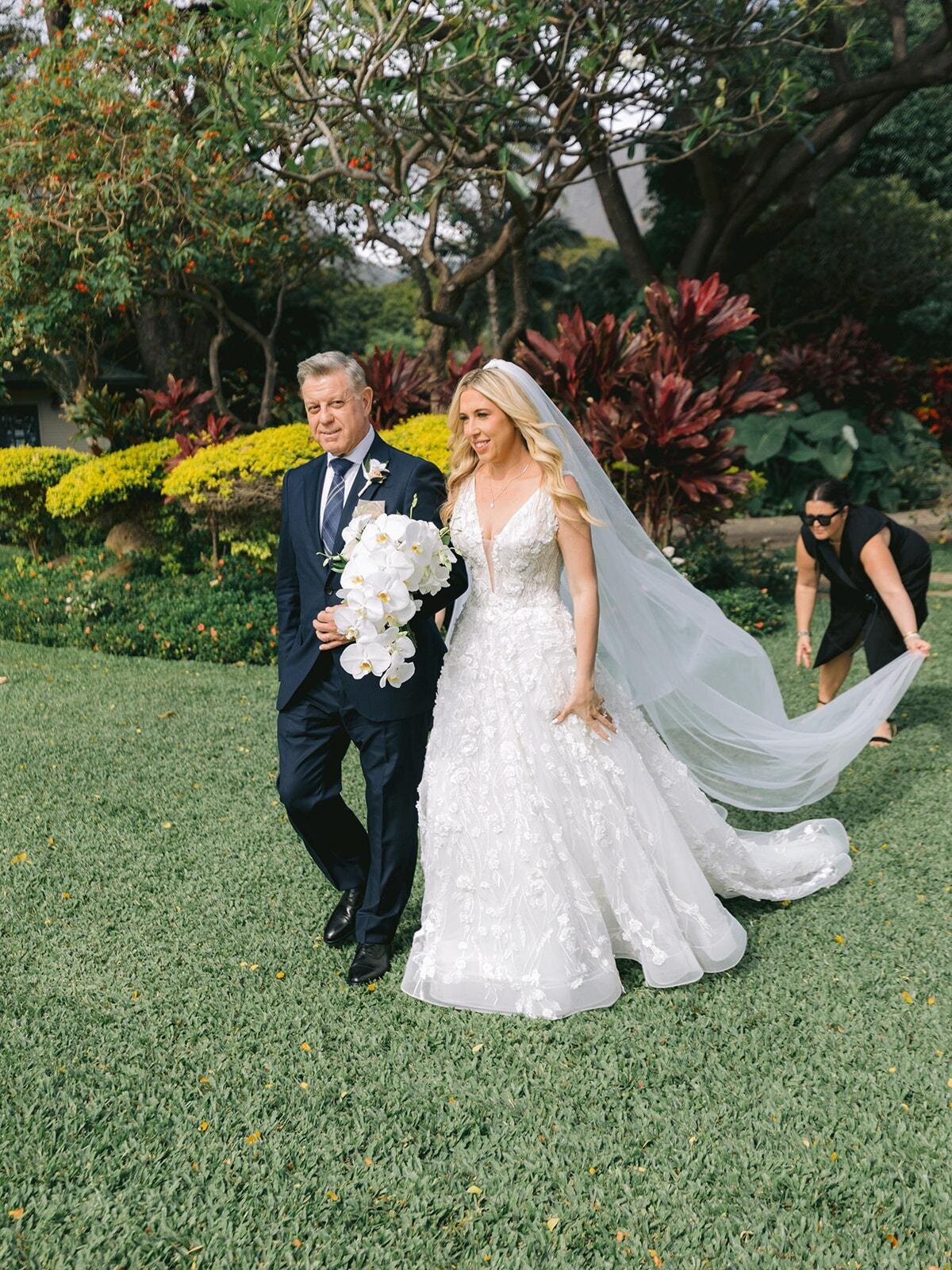 Maui-Hawaii-Wedding-Timeless-Elegance-Bre-Jane-Photography-16