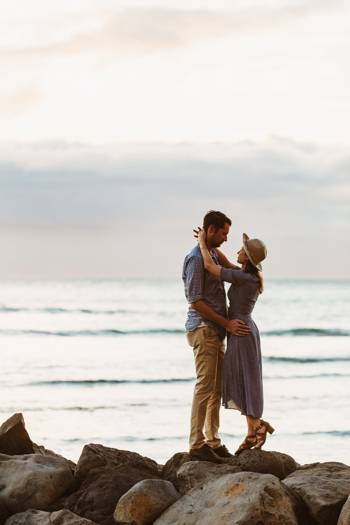 lahaina-engagement-photoshoot